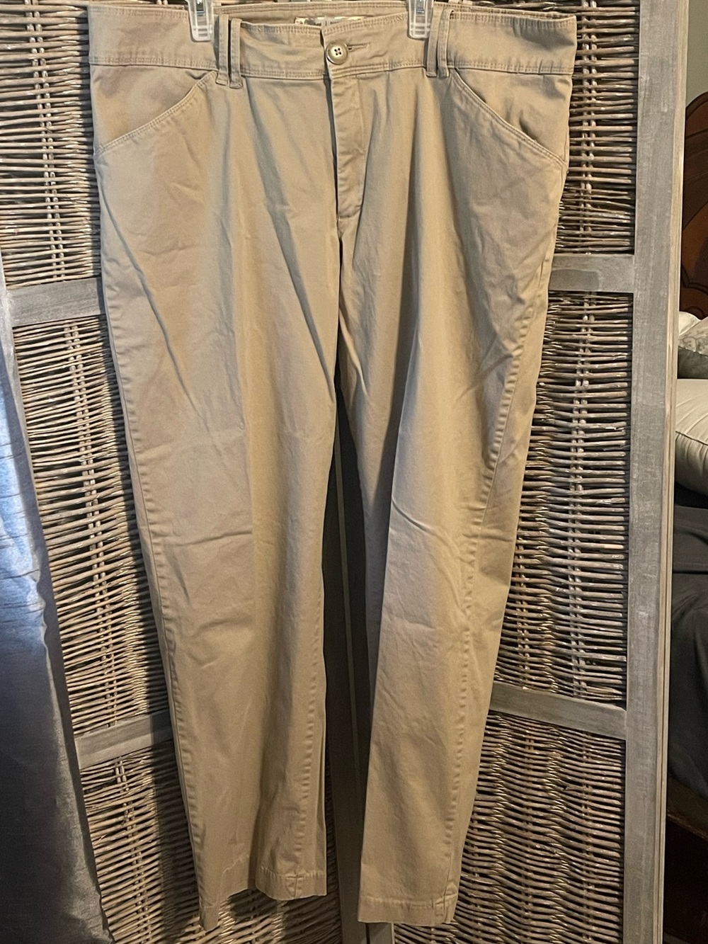 Women's Classic Lee Slimming Straight Chino Pants - Tan sz 18W (38)